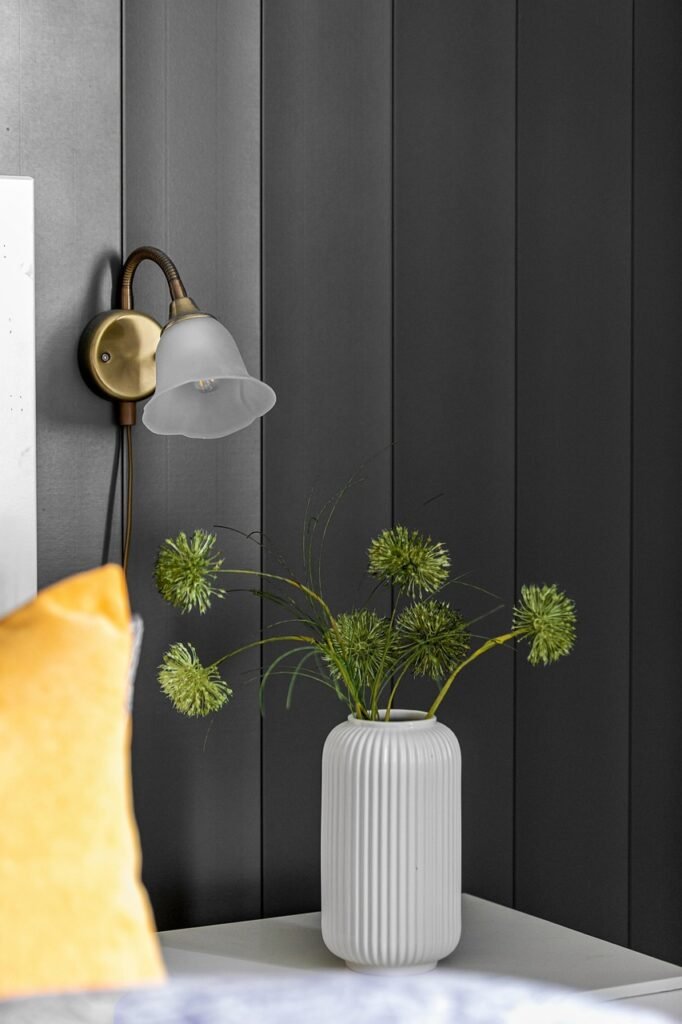 real estate, interior, modern, luxury, side table, wooden, decor, pillow, cabinet, bed room, design, lamp